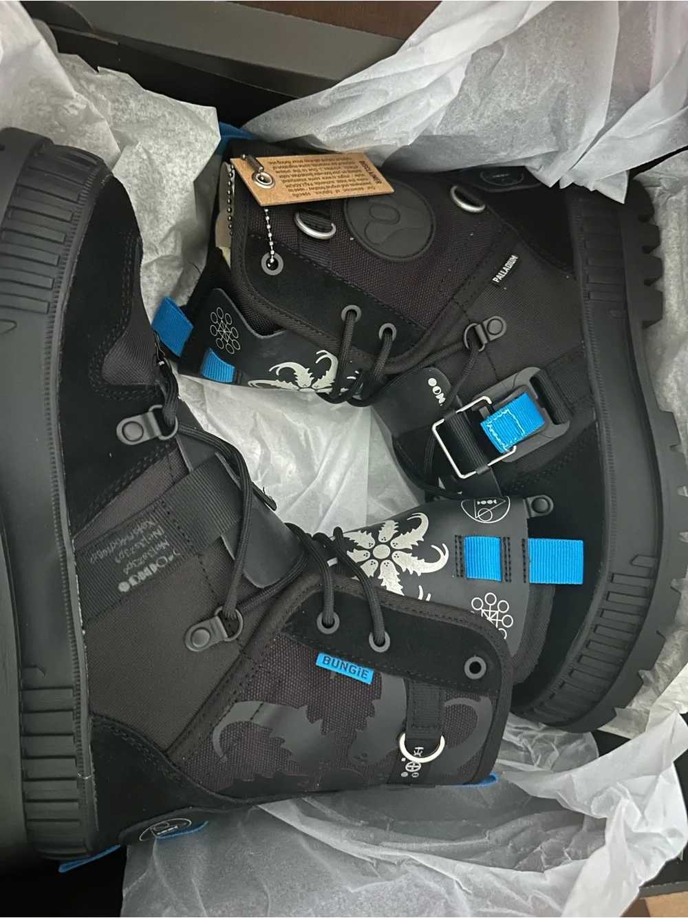 Palladium Men’s Black Tactical Boot with Blue Accent